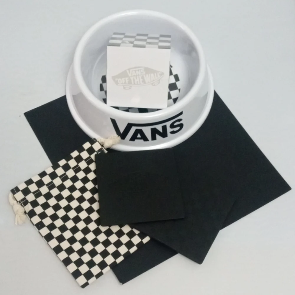VANS 3 Piece Bundle, Dog Bowl, Faux Leather Coasters (2) & Sticky Post It Notes - Picture 1 of 8